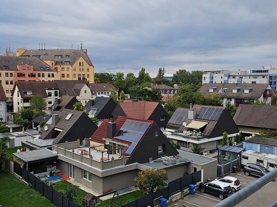 3 Zimmer Luxus Wohnung zu Verkaufen Total Renoviert grossen Balkon herrlicher Aussicht