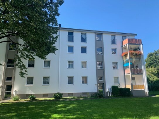 SIEGBURG-ZENTRUM, Top 4 Zi. Wohnung, Küche, Diele, Duschbad, Dachterrasse u. Balkon, ca.100 m² Wfl.