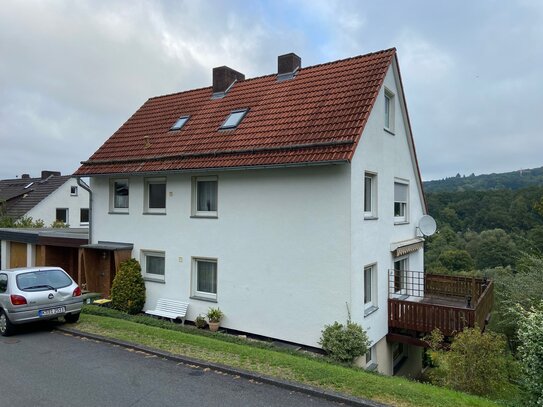 Mehrfamilienhaus in Oberkaufungen, mit Postkartenausblick