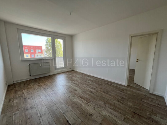 2-Raum-Wohnung, mit Balkon, Bad mit Wanne u. Fenster, Südring 90b, frei ab sofort!