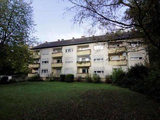 2 Raum Wohnung mit Balkon in ruhiger Lage