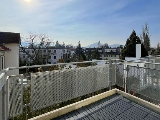 Schickes 1-Zimmer-Apartment mit Südostbalkon und Weitblick - Kurzfristig beziehbar!