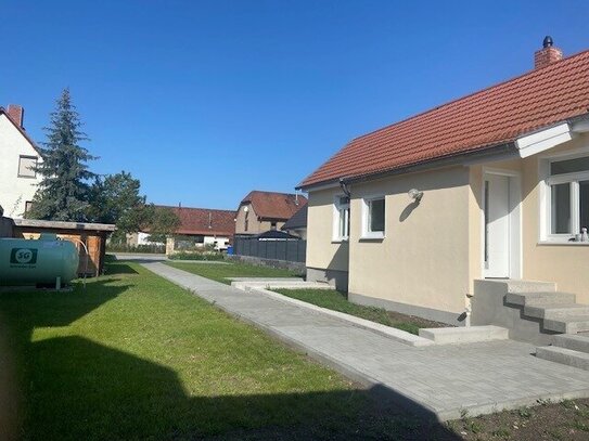 vollständig saniertes Einfamilienhaus, voll unterkellert, mit unverbautem Blick zur Wachsenburg