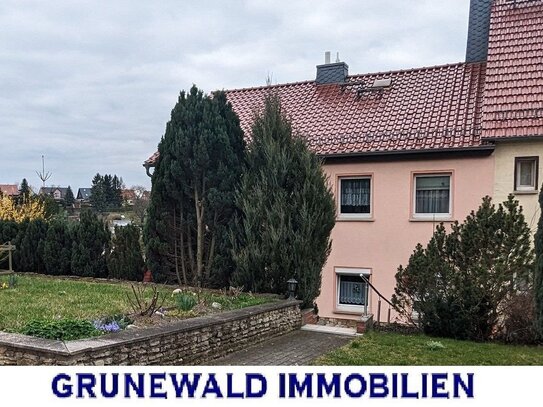 Geräumiges Endreihenhaus in schöner Lage von Bürgel.