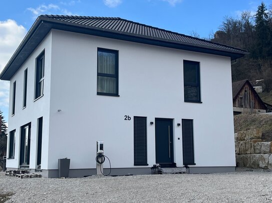 EXKLUSIVES EINFAMILIENHAUS MIT UNVERBAUBAREM BLICK AUF DIE BURG NEIDECK NEUBAU - ENERGIEEFFIZIENZKLASSE A+