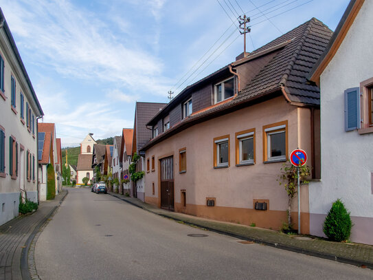 Winzerhaus mit Scheune und viel Potential