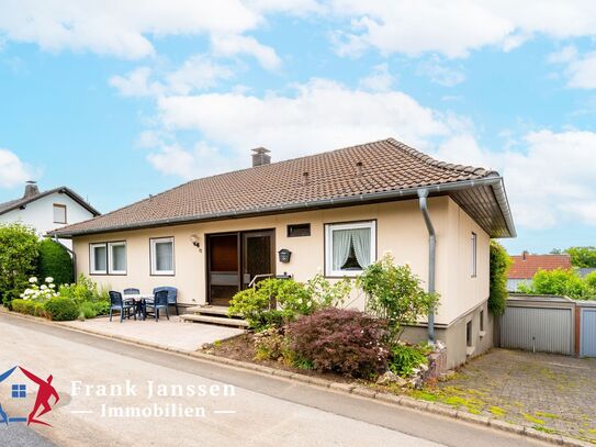 Bungalow mit Terrasse, Garten & Garage in ruhigem Wohngebiet in Hillesheim - PROVISIONSFREI