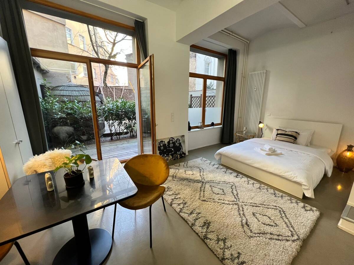 F-Hain: voll möbliertes LUXUS Apartment - 40 m² befristet für max. 12 Monate per SOFORT zu VERMIETEN - Photo 1