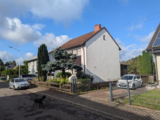 Einfamilienhaus mit großem Garten in ruhiger Lage von privat