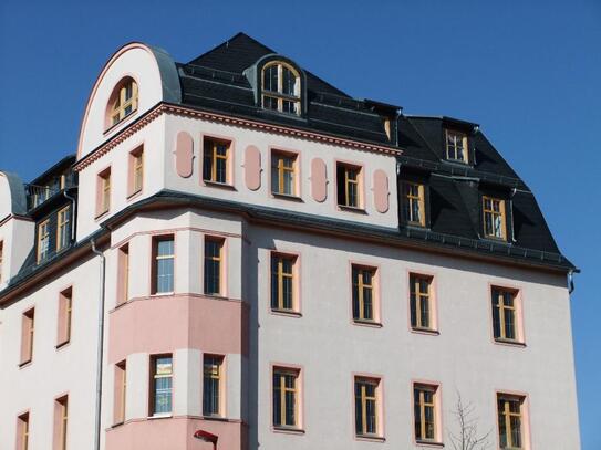 Aussicht inklusive! 3-Zimmer-Wohnung mit Bad und kleinem Balkon