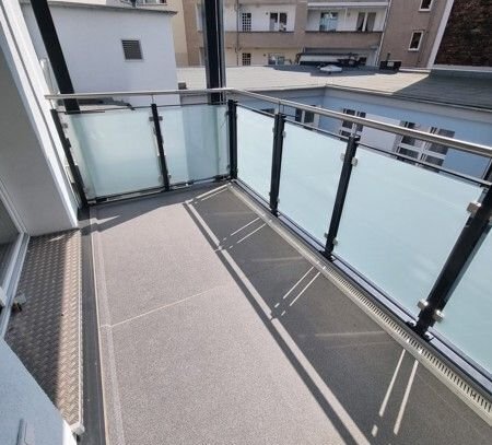 Tolle 2-Zimmer-Wohnung mit neuem Balkon in Friedrichstadt