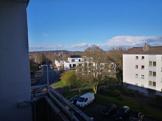 Attraktive, helle, 2-Zimmerwohnung mit Balkon und Blick über Aachen!