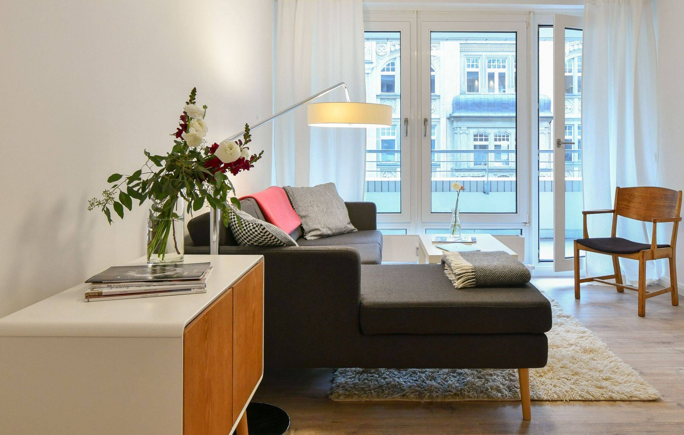 Komplett möblierte, top renovierte helle Wohnung. Bestlage in Berlin Mitte. - Photo 1