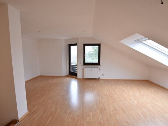 ++ Charmante 2-Zimmer-Maisonette- Wohnung mit 2 Balkonen ++