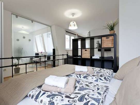 Neu renovierte 1 ZIMMER Wohnung