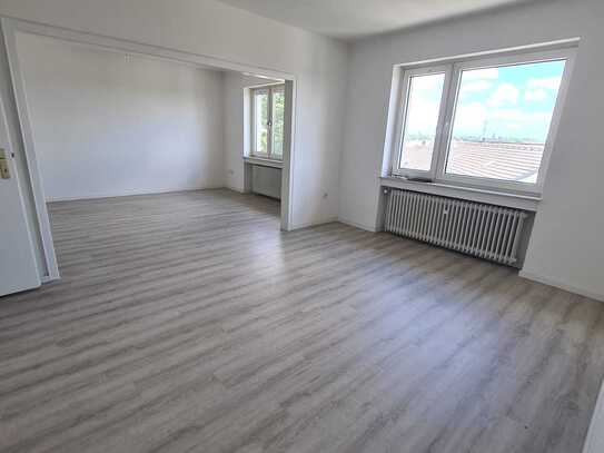 2 bis 3 Zimmer Wohnung (Papenberger Str.)