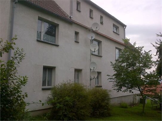 3-Raumwohnung in Donndorf in ruhiger Lage mit tollem Ausblick im DG zu vermieten!