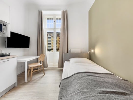 Schönes und voll möbliertes Studio Apartment in Berlin