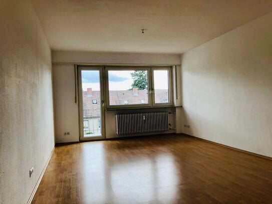 MA-Käfertal - gepflegte 3 ZKD/Balkon Wohnung mit PKW-Außen Stellplatz