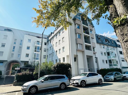 newLOVE. Helle 1,5 Zimmer Wohnung in Fürth am Stadtpark mit TG Stellplatz