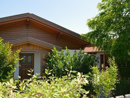 Schöner Bungalow - 100% ökologisch gebaut - mit exklusiver Ausstattung in herrlicher Höhenlage