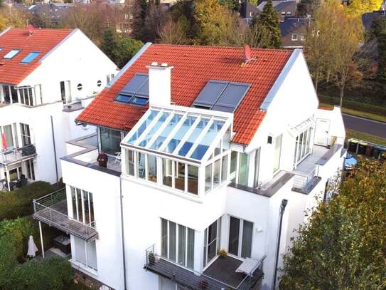 Das Haus auf dem Haus - Exklusive Wohnkultur auf zwei Etagen - große Dachterrasse