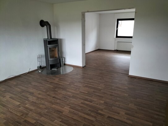 ***Großzügige 4 ZKB Wohnung mit Loggia in toller Feldrandlage von Mülheim-Kärlich ***