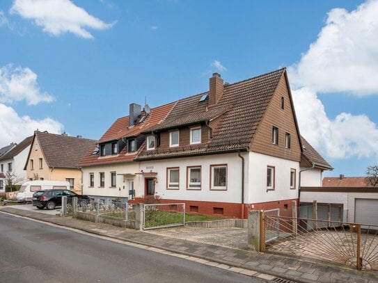 Zwei Generationen - ein Zuhause: Charmante Doppelhaushälfte mit viel Platz und Garten