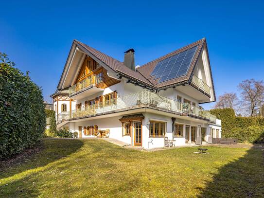 Exklusive Familien-Villa im modernen Landhaus-Stil in Laufnähe zu Golfplatz und See