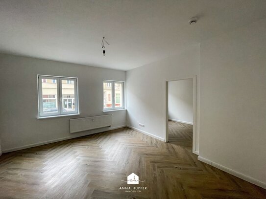 Moderne 3-Raum-Erdgeschosswohnung mit Balkon