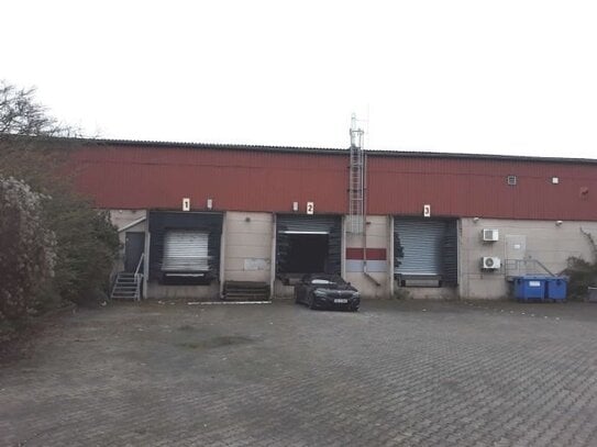 Exklusivauftrag - ca. 5.100 m² Lagerhalle zu vermieten - www.immolox.de