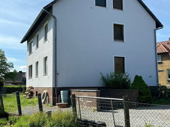 3-Parteien Mehrfamilienhaus - 2 Wohnungen leer und frisch renoviert