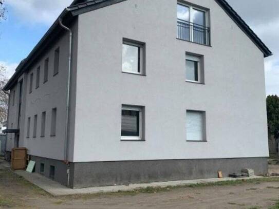 Saniertes 7-Fam.haus in zentraler Lage mit Balkon, Unterkellerung, helle Raumaufteilung und Garten