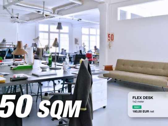 Desks in a light flooded coworking space - Kreuzberg - All-in-Miete