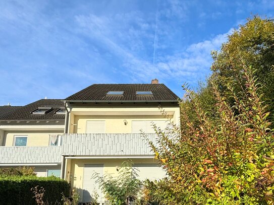 Stadtnah in ruhiger Lage - REH mit Garage u Stellplatz !