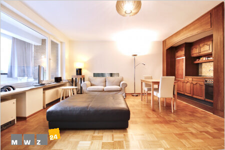 Komplett Möbliert/Furnished Accommodation in: Unterbilk. Großzügiges 1-Raum Apartment Der Balkon