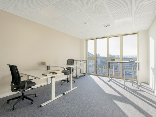 Privater Büroraum für 3 Personen in Regus Constantia Blue