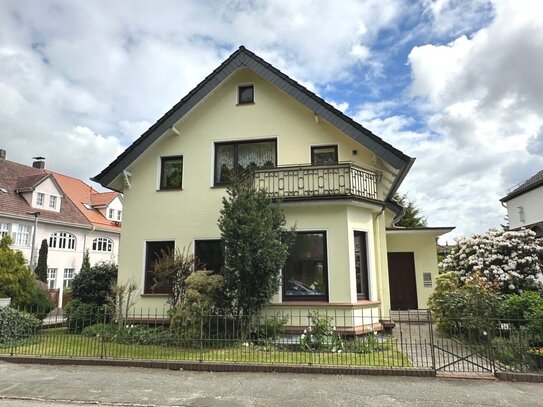 PURNHAGEN-IMMOBILIEN - Blumenthal - geräumiges freistehendes 1-2-Fam.-Haus in ruhiger Nebenstraße