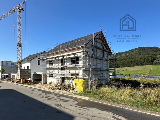 F&D | Schlüsselfertiges 3-Familien-Haus mit herrlichem Ausblick für Kapitalanleger oder Selbstnutzung