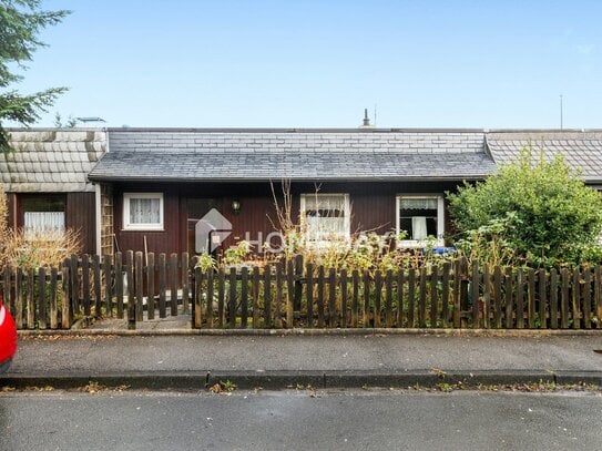 Charmantes Reihenmittelhaus in Hanglage mit Garten und Garage