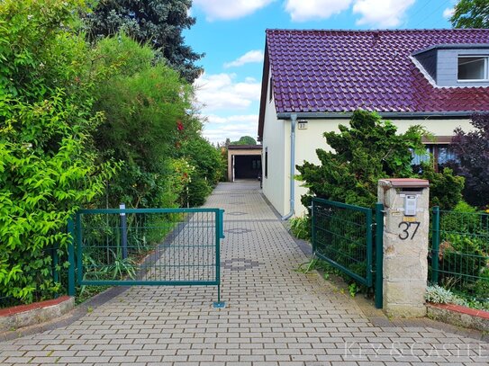 DHH mit großem Garten in der Stadtrandsiedlung Malchow