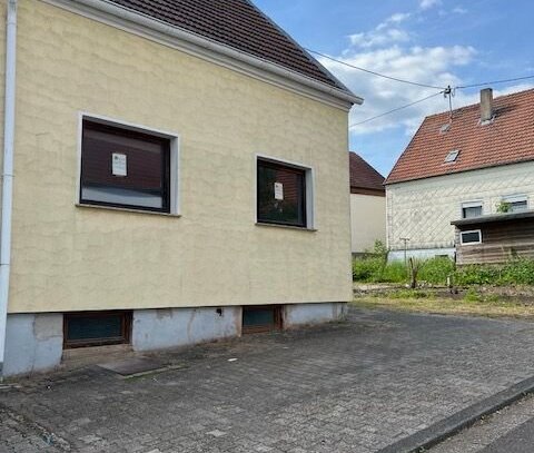 Wannemacher Immobilien **** Neuer Preis! Einseitig angebautes Wohnhaus in einer schönen Lage von Merchweiler ****