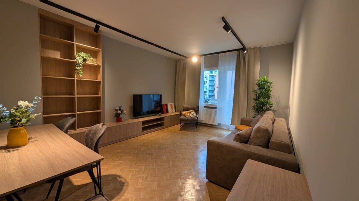 Charlottenburg: ZWEITBEZUG: voll möblierte LUXUS Apartment mit 62 m² per 15.08.26 zu VERMIETEN - Photo 1
