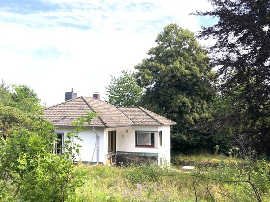 Renovierungsbedürftiger Bungalow auf großem Grundstück in Sprockhövel