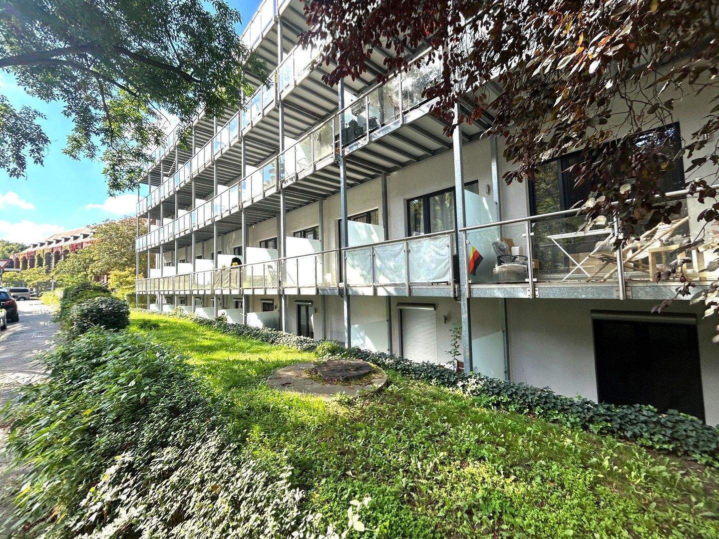 Bezugsfrei ! Modernes Mikroapartment mit Terrasse in Berlin-Dahlem