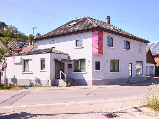 Zweifamilienhaus mit Gaststätte und sehr viel Potential!