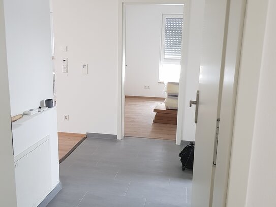 helle zwei-Zimmer-Wohnung mit Einbauküche und Balkon in Ingolstadt Südost