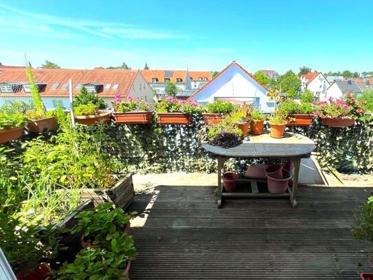 *Sie suchen das Besondere?* Traumhaftes 3 Zi.-Penthouse mit Dachterrasse + TG in Neufahrn (S1)