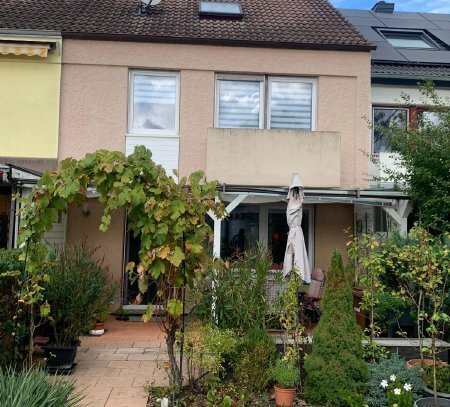 *** gepflegtes Reihenmittelhaus mit Garten und Einzelgarage in Altdorf bei Nürnberg OT Röthenbach ***