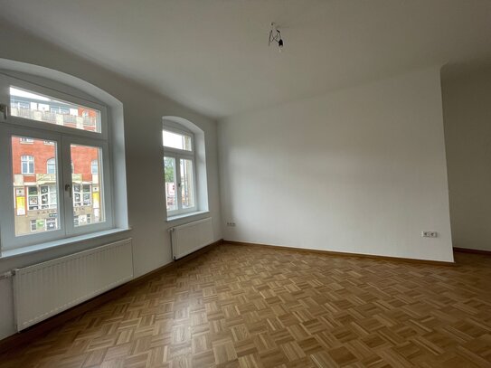 **EIN MONAT MIETFREI** neu modernisiert 3-Raum Wohnung mit EBK in Dresden-Naußlitz